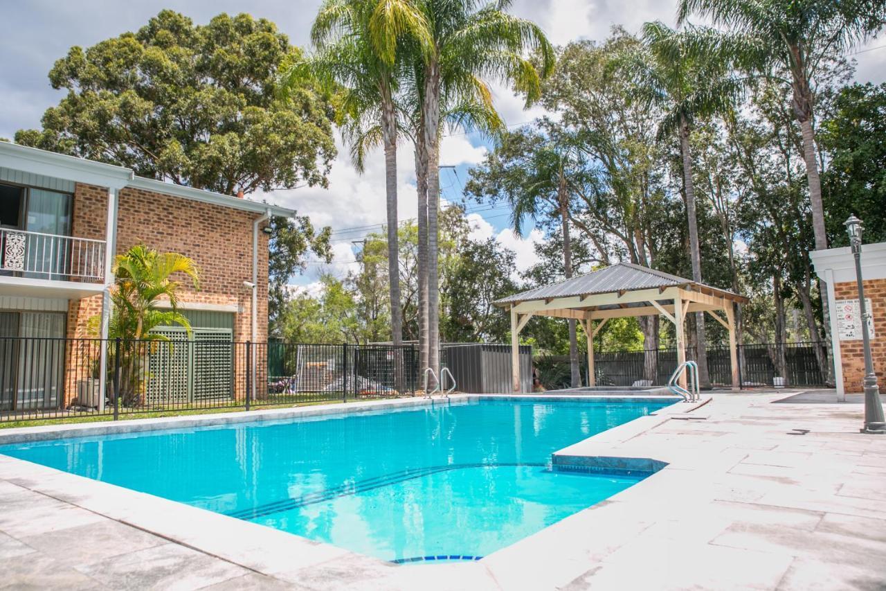 The Select 4* Gosford